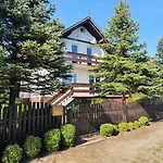 Przestronny, Komfortowy Dom Tatil Evi Swornegacie